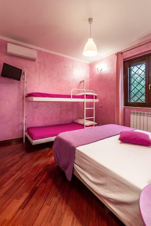 Bed and Breakfast Il Bacio E La Nocciola Labico Exterior foto